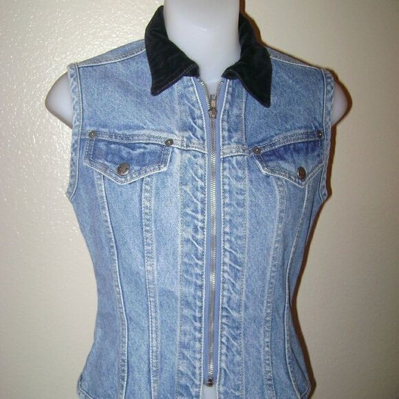 Paris Blues Women's/Juniors Front Zip Denim Vest Black Velvet Collar Size XS - Picture 1 of 3